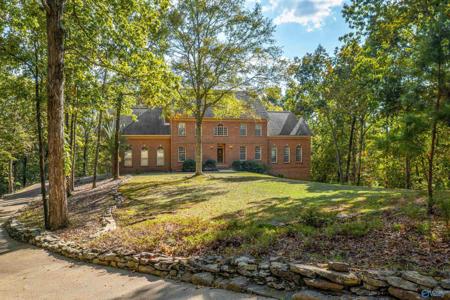 207 Nola Trail