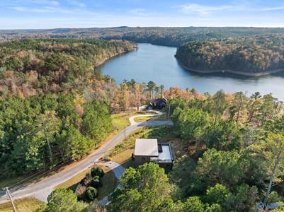 484 Rock Creek Penninsula