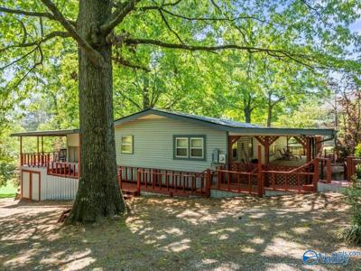 1671 Point Of Pines
