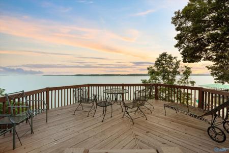 5690 Bay Pointe Drive