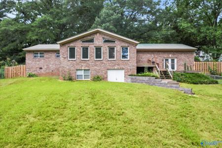 107 Lakeview Circle