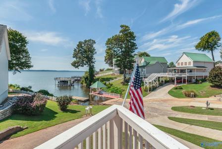 5863 Bay Hill Village Way