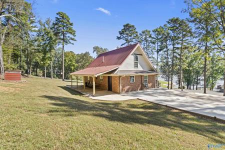 882 York Drive
