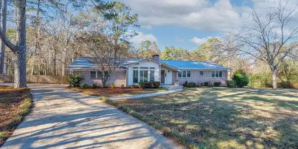 2111 Meadow Island Road