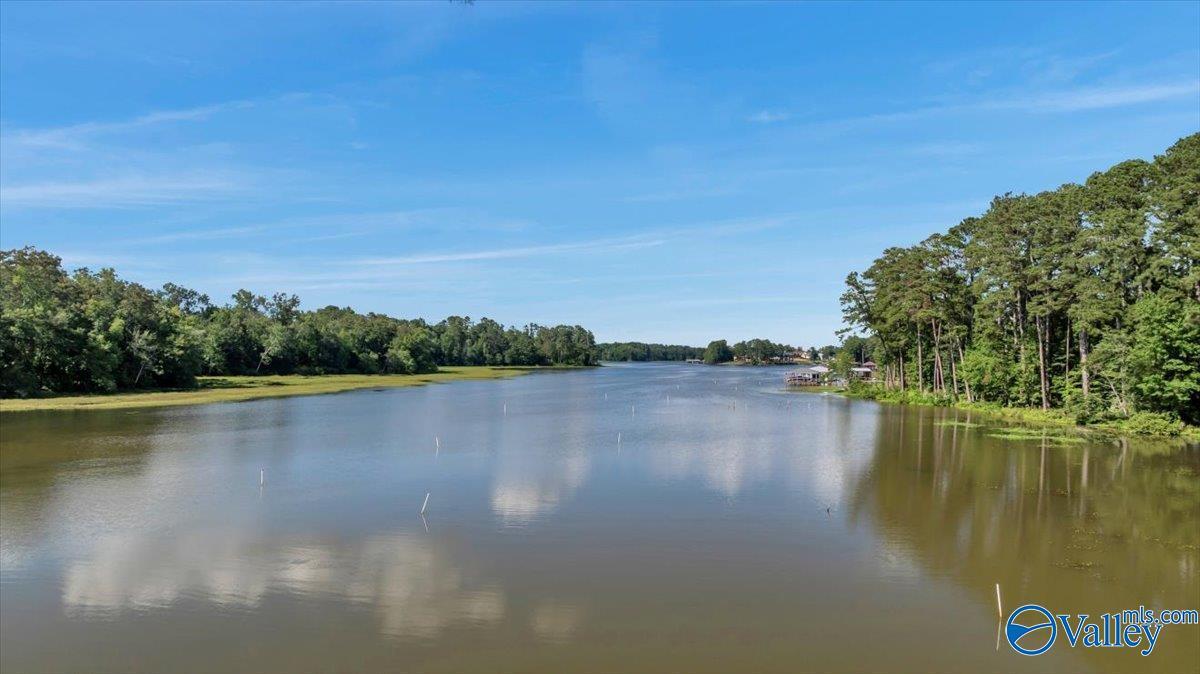 Image 4: Receipts in documents - 3' year round depth water