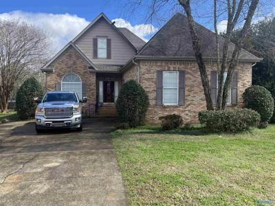 324 Lakepoint Drive