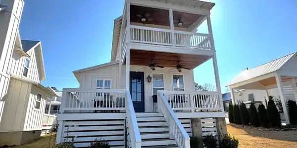3226 Hardin Road