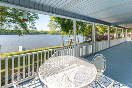 17900 Lakeside Estates Road