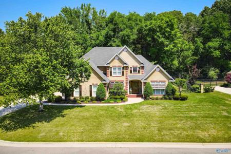 2404 Hideaway Place SE