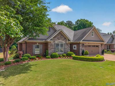 4641 Laura Lane