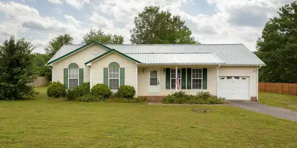 102 Shoals Paradise Drive