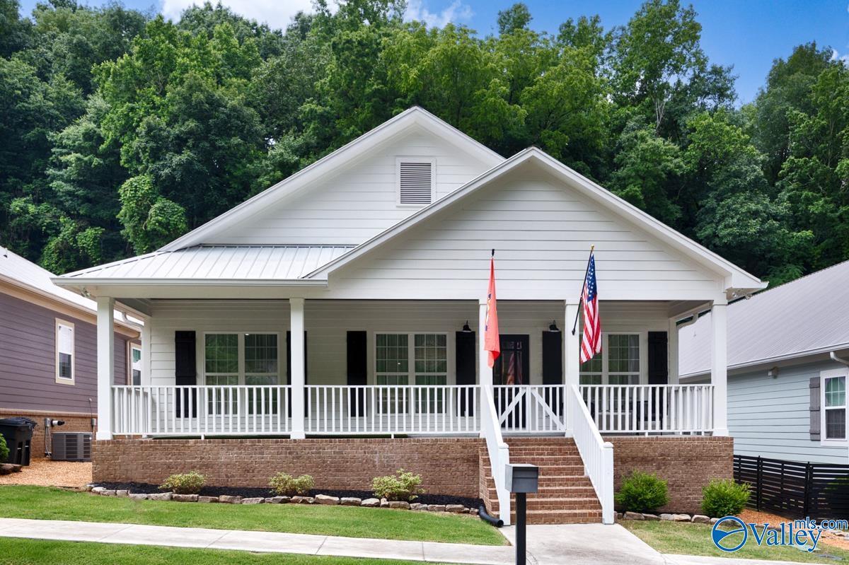 Image 3: 1521 Patterson Street, Guntersville, AL 35976