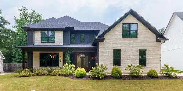 122 Railway Lane SE