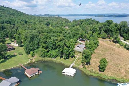 104 Signal Point Drive