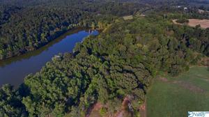 3 Lakeside Estates Road
