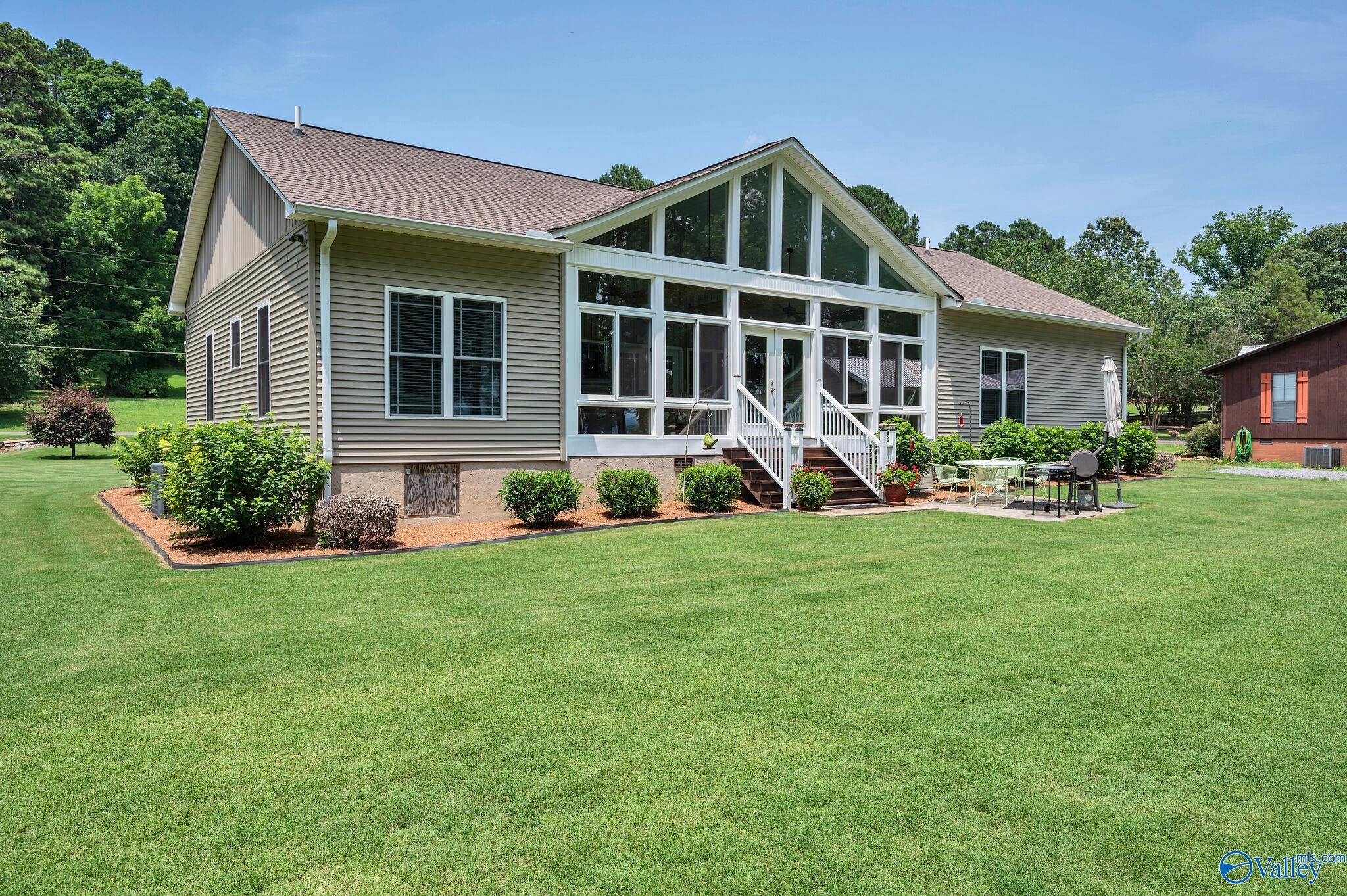 1334 Holiday Shores Road, Scottsboro, AL lhrmls01697786