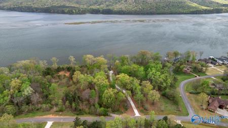 2215 Lookout Mountain Drive