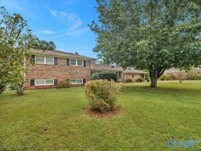 216 Canadian Drive
