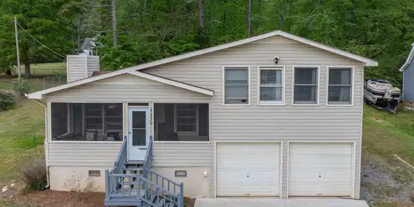 1129 Honeycomb Road