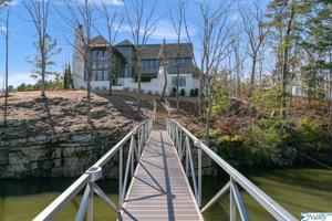 656 Paradise Way