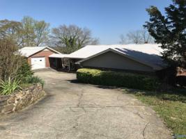 148 Lakeshore Drive