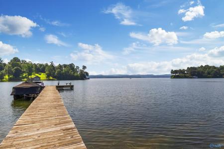 89 Lake Drive