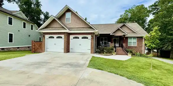 3519 Colonial Drive