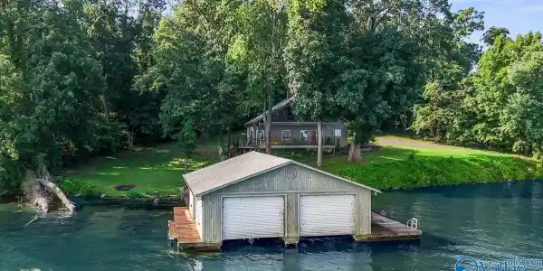 210 Signal Point Drive