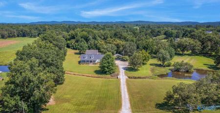 1010 Cedar Bend Road S