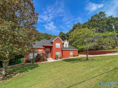 104 Elm Cove