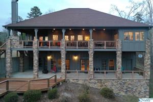 625 Rock Creek Penninsula