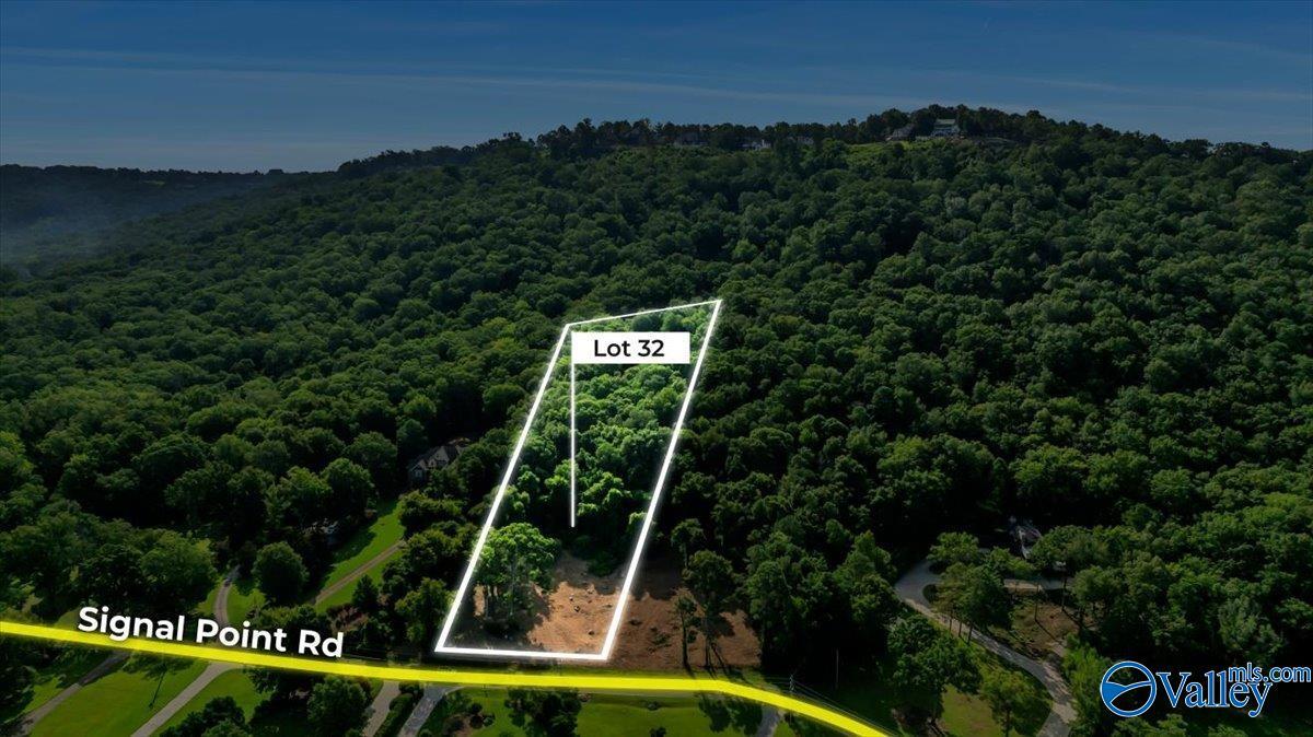 Image 4: Parcel lines are approximate for representation only.