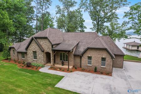 107 Pine Island Lane