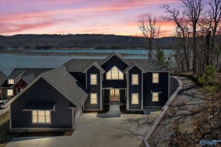 711 Monte Sano Drive