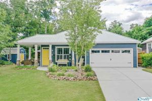 1001 Laurinda Lane