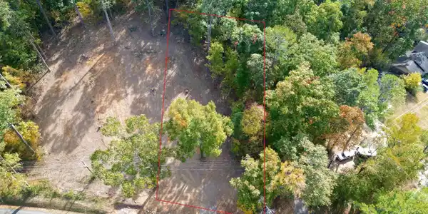 Image 2: Lines are not survey lines and are for reference only