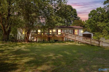 73 Lakeshore Drive
