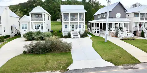 3177 Hardin Road