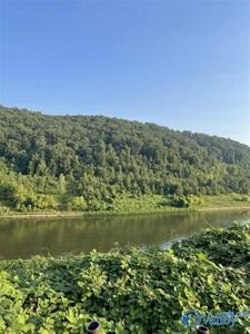 lot142 Colonial Drive