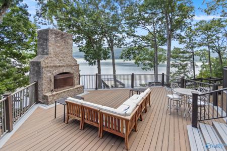 2131 Lookout Mountain Drive