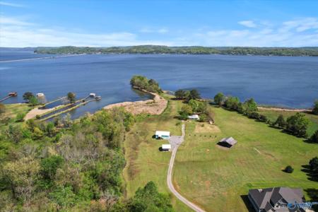 241 Bennett Private Drive