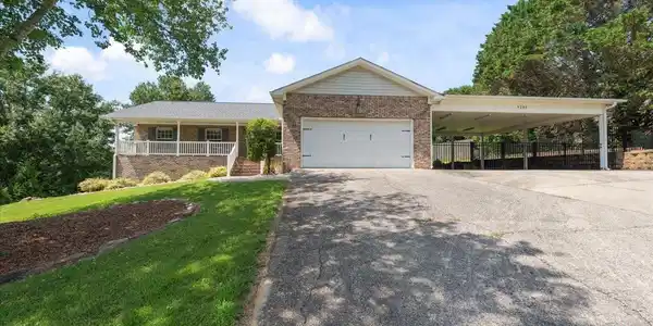 1216 Taylor Mill