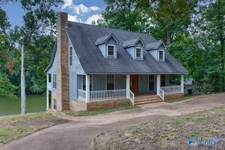 14697 Dogwood Circle