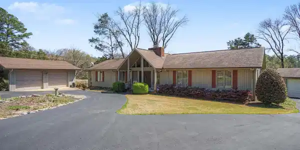 170 Cedar Circle