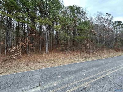 2.85 +/- Acres County Road 686