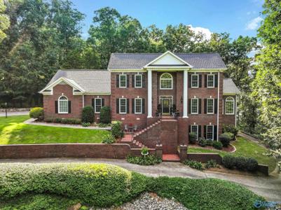 4016 Windsor Drive