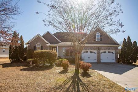 1505 Marshall Way