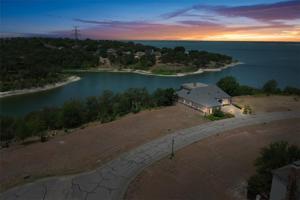 28 & 30 Enclave Court