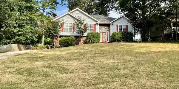 13739 Dianne Drive