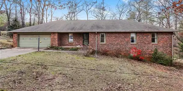 1938 Mountainbrook Drive
